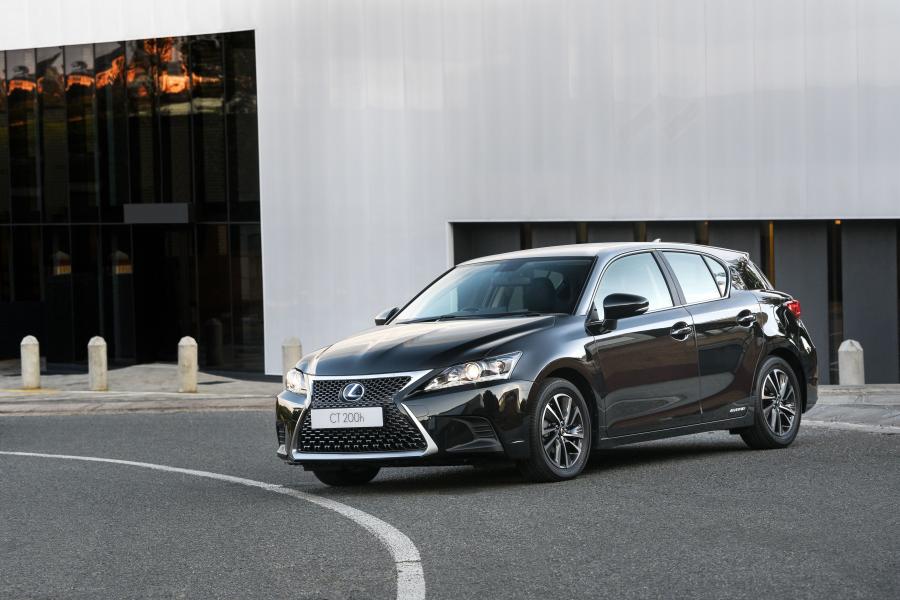  Lexus CT200h 2018 года  (ZA) (фото 28 из 40)